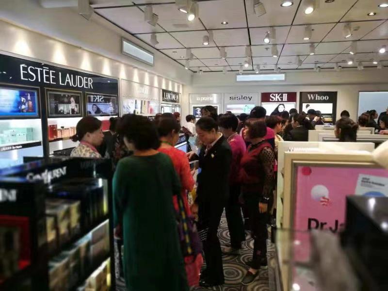 歌詩達(dá)郵輪大西洋號中免集團(tuán)免稅店成功試營業(yè)
