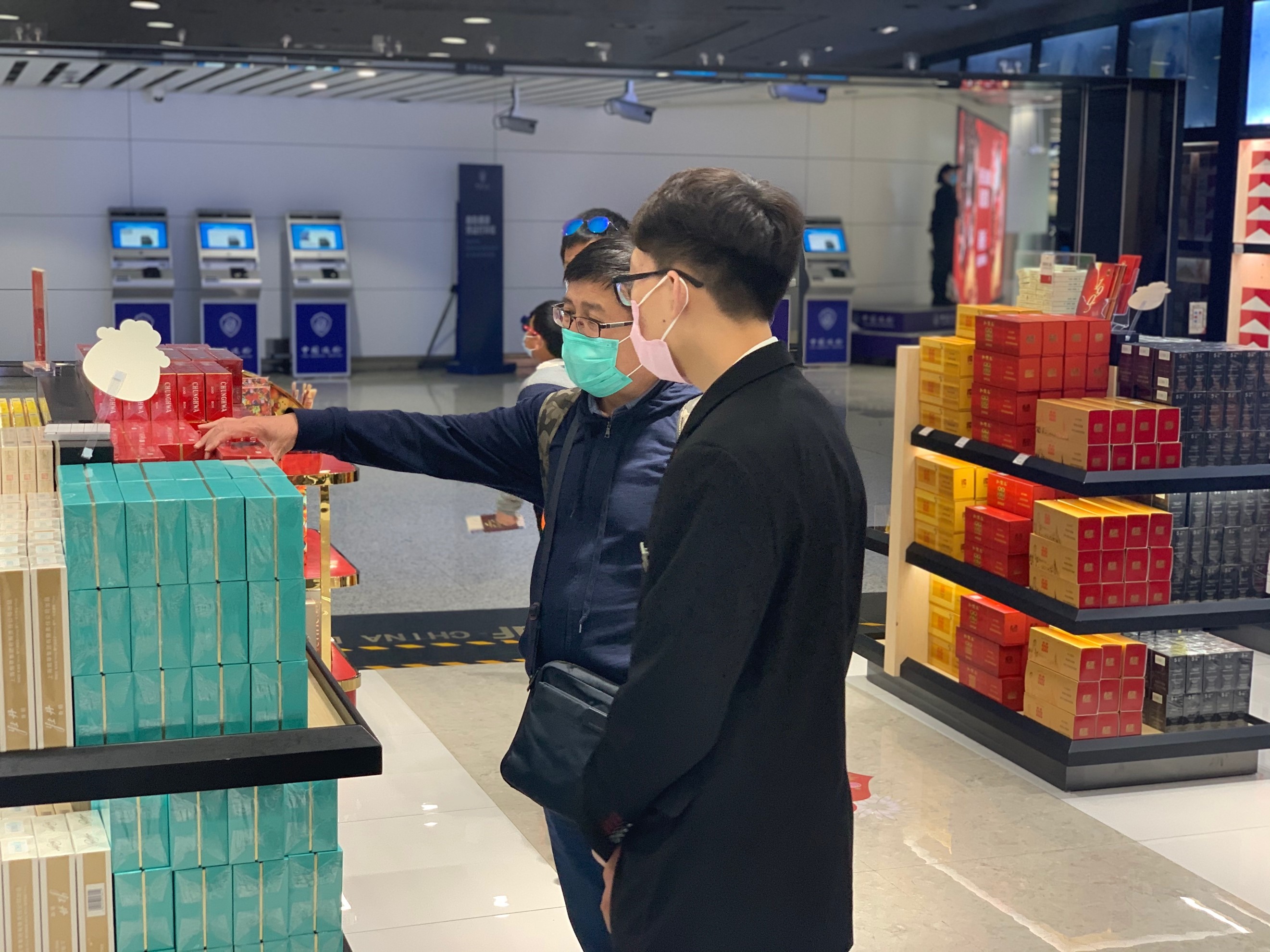 【中國(guó)免稅人在行動(dòng)?黨員先鋒篇】之二： 不忘初心，凝心聚力——中免黨員抗擊疫情，發(fā)揮黨員先鋒模范作用