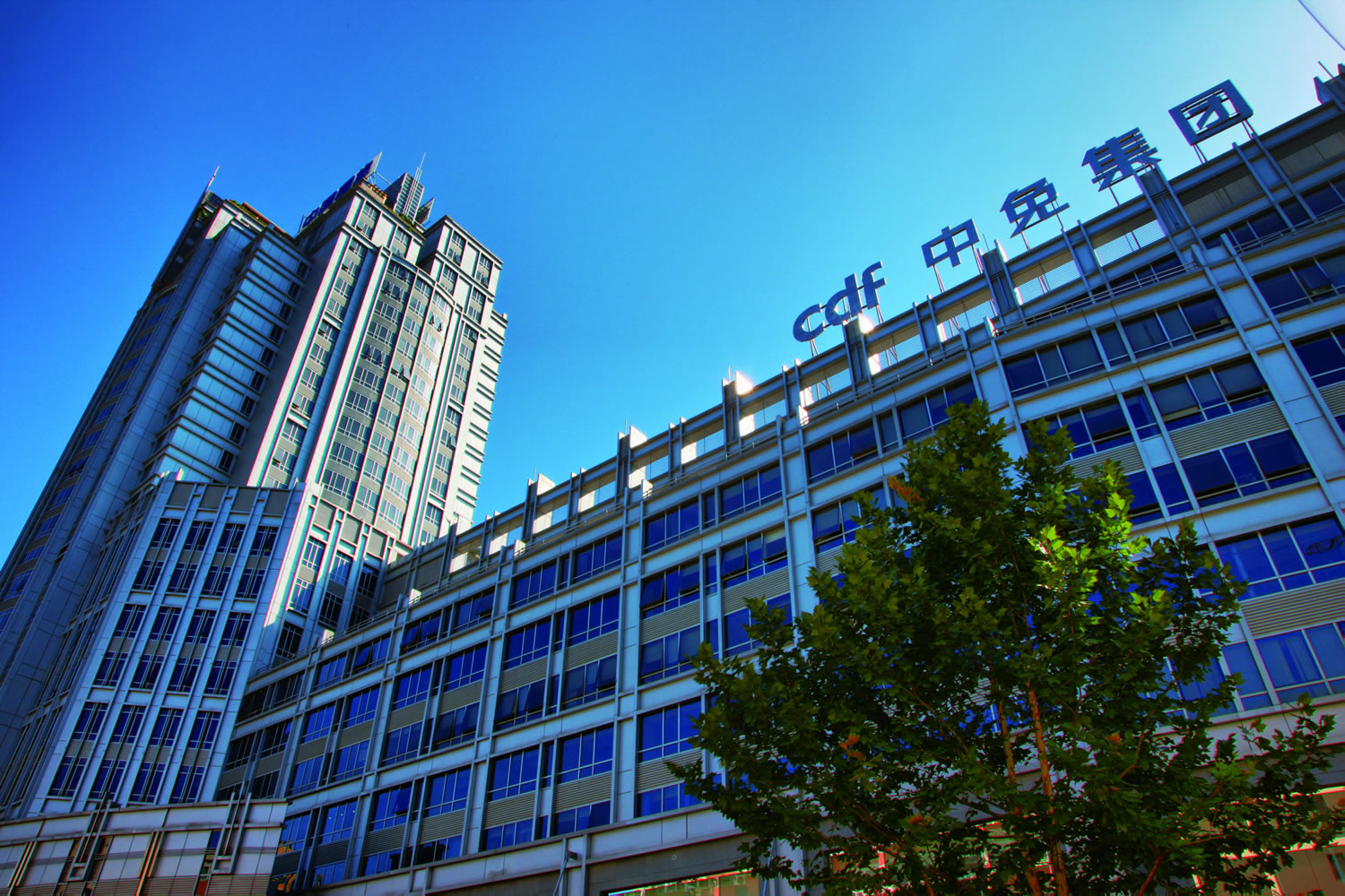 中免集團(tuán)又拿下兩城！成功中標(biāo)成都和天津市內(nèi)免稅店