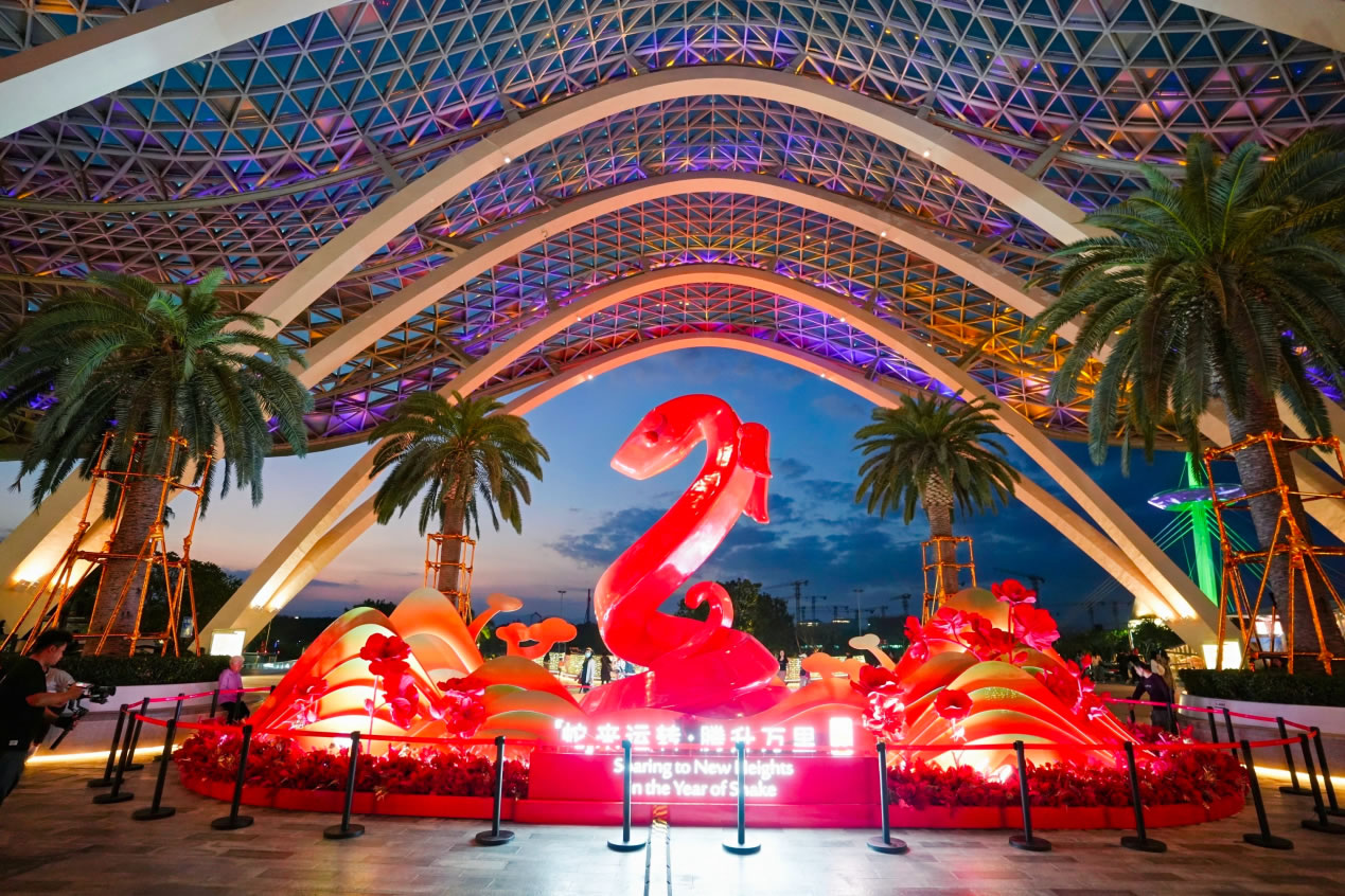 中免集團(tuán)以“免稅+非遺”煥新春節(jié)消費(fèi)體驗(yàn)，助推海南文旅市場(chǎng)熱潮